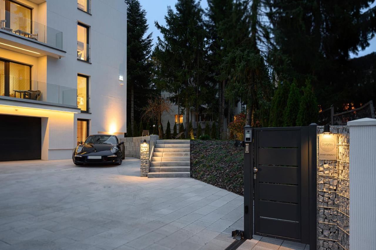 Z Klimatem, Ogrod, Parking Apartment