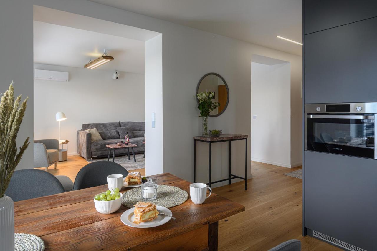 Z Klimatem, Ogrod, Parking Apartment *